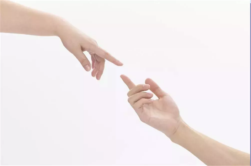 手腳干燥、脫皮，不能全怪天氣，可能是這些原因